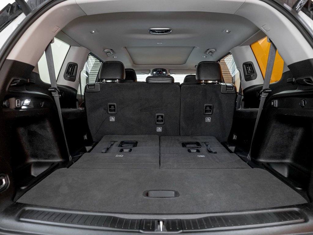 2023 Jeep Grand Cherokee L in St-Jérôme, Quebec - 35 - w1024h768px