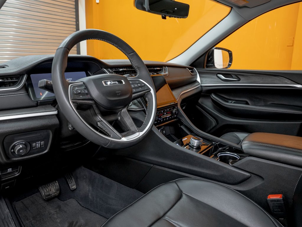 2023 Jeep Grand Cherokee L in St-Jérôme, Quebec - 2 - w1024h768px