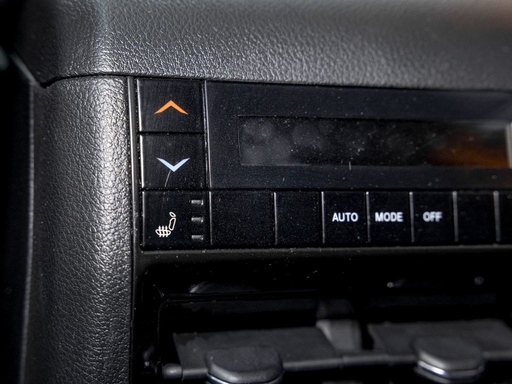 2023 Jeep Grand Cherokee L in St-Jérôme, Quebec - 32 - w1024h768px