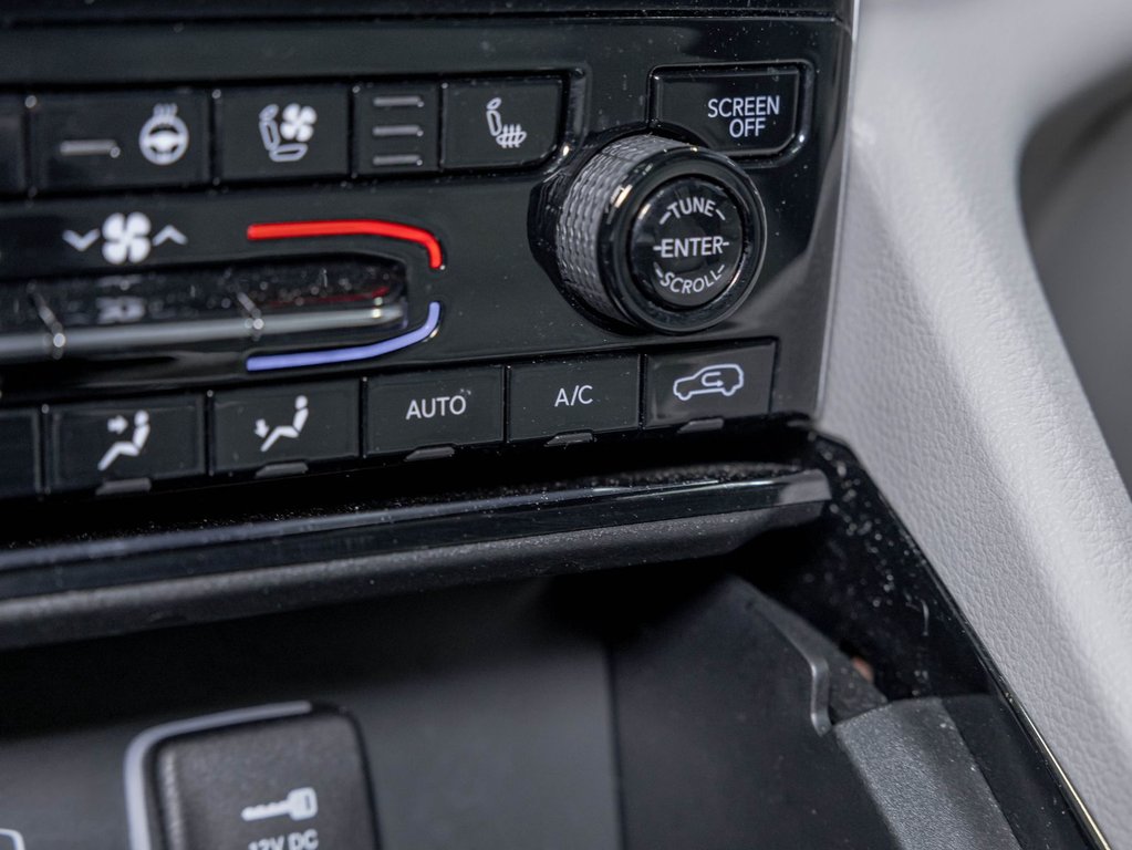 Jeep Grand Cherokee L  2023 à St-Jérôme, Québec - 23 - w1024h768px