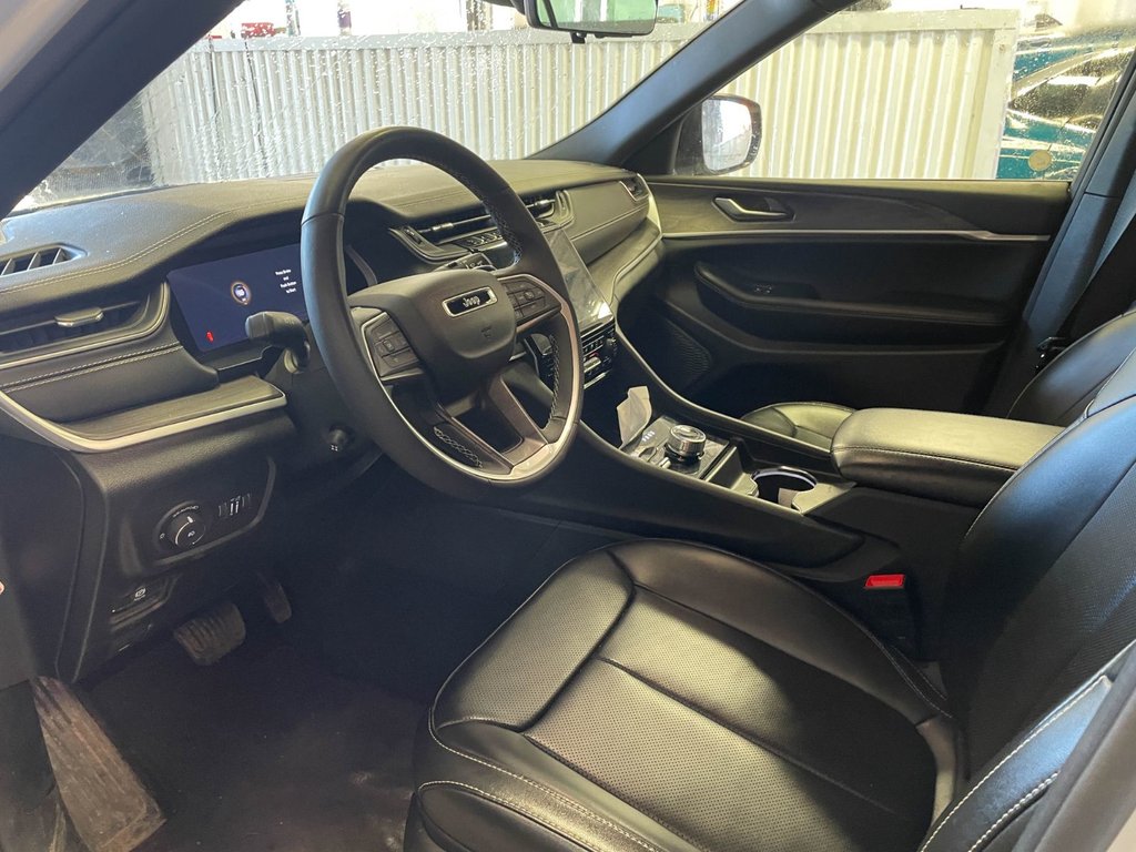 2024 Jeep Grand Cherokee L in St-Jérôme, Quebec - 5 - w1024h768px
