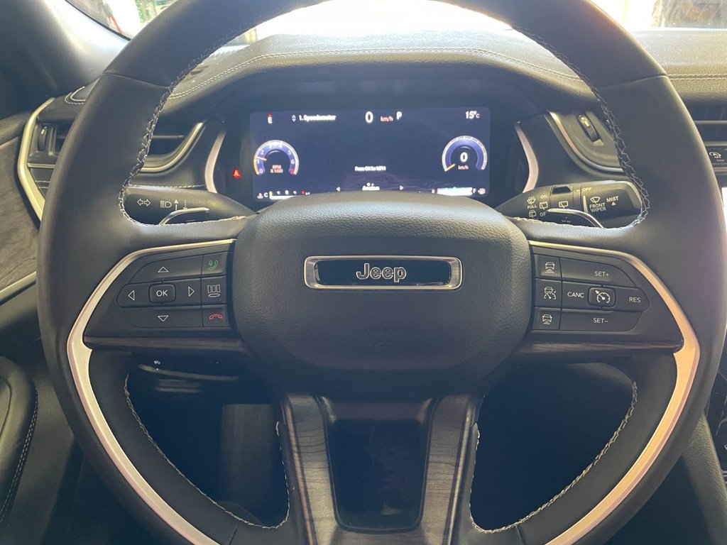 2024 Jeep Grand Cherokee L in St-Jérôme, Quebec - 17 - w1024h768px