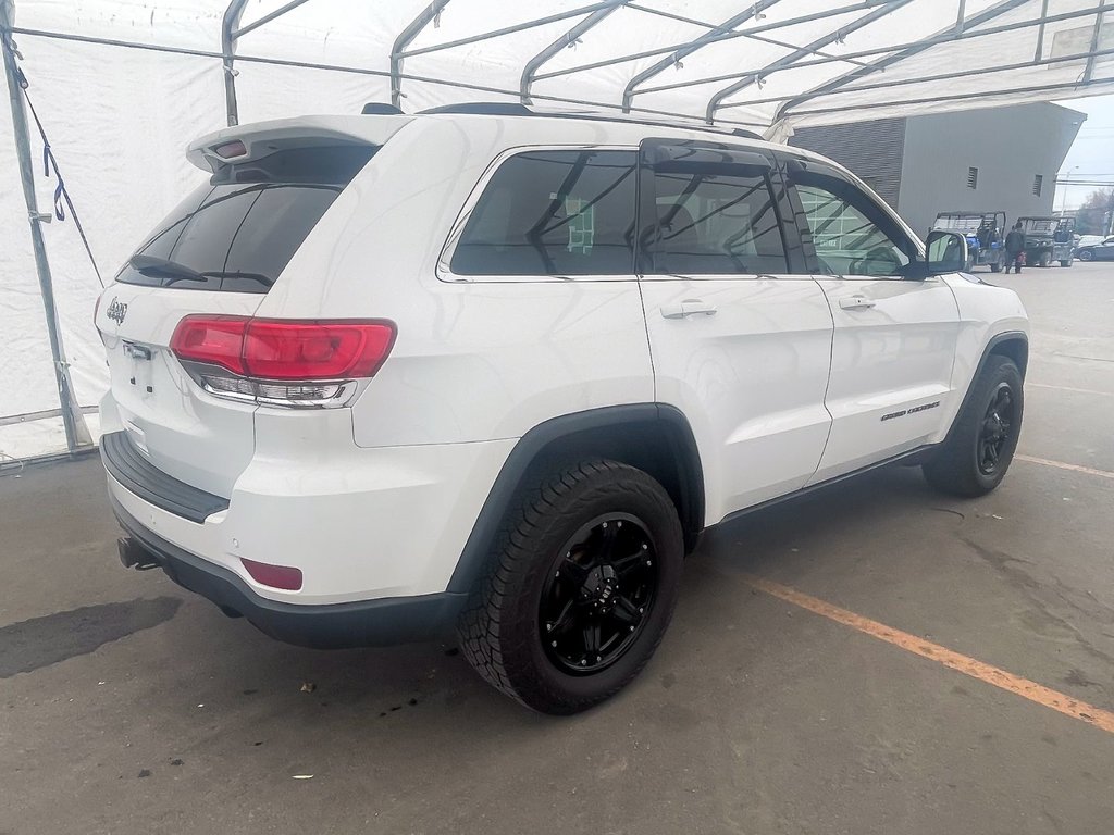 2017 Jeep Grand Cherokee in St-Jérôme, Quebec - 9 - w1024h768px