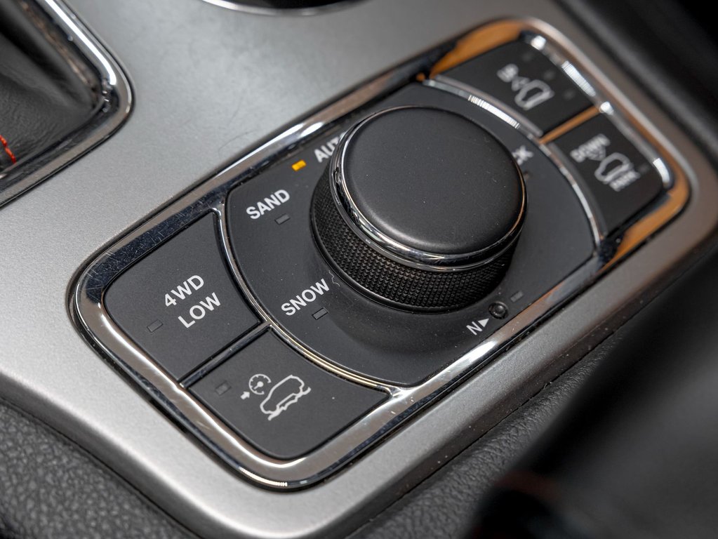 Jeep Grand Cherokee  2017 à St-Jérôme, Québec - 23 - w1024h768px