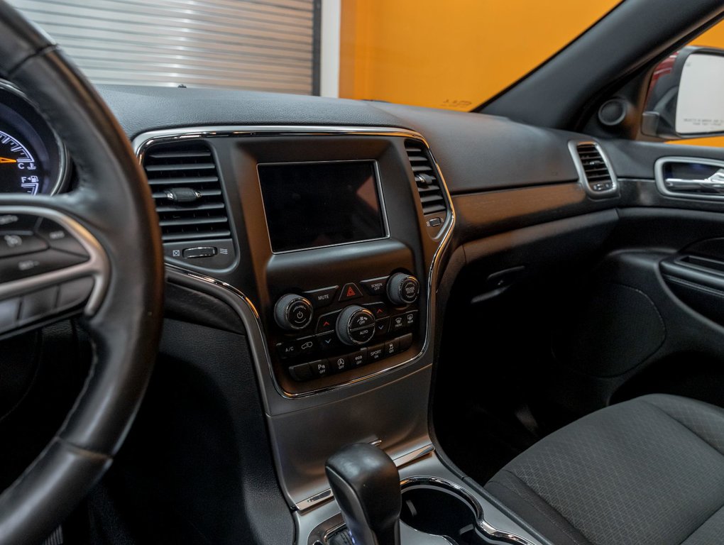 2018 Jeep Grand Cherokee in St-Jérôme, Quebec - 21 - w1024h768px