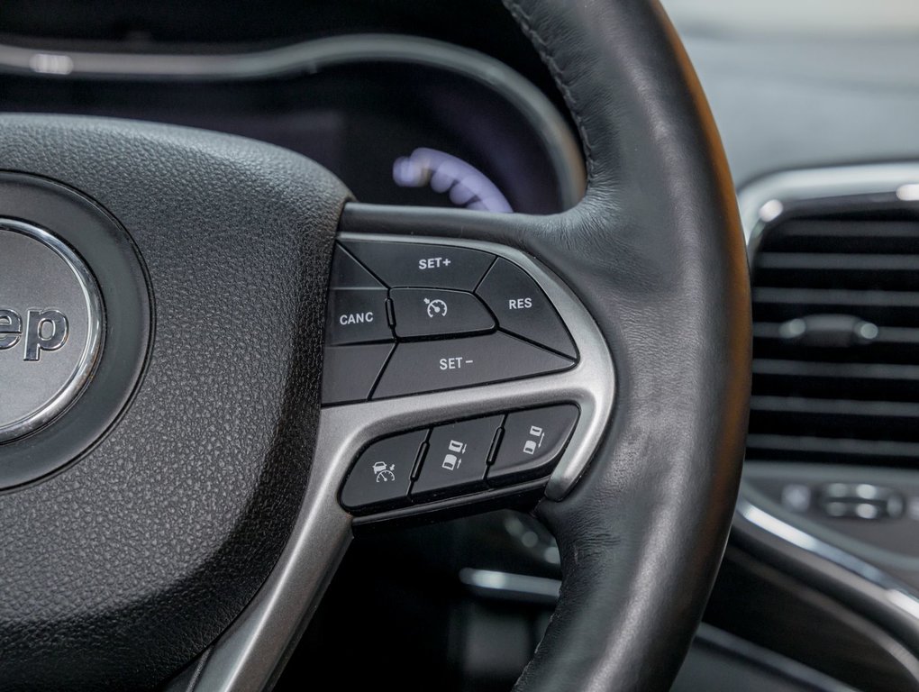 Jeep Grand Cherokee  2018 à St-Jérôme, Québec - 16 - w1024h768px