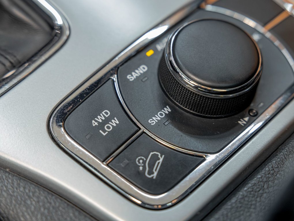 2019 Jeep Grand Cherokee in St-Jérôme, Quebec - 24 - w1024h768px