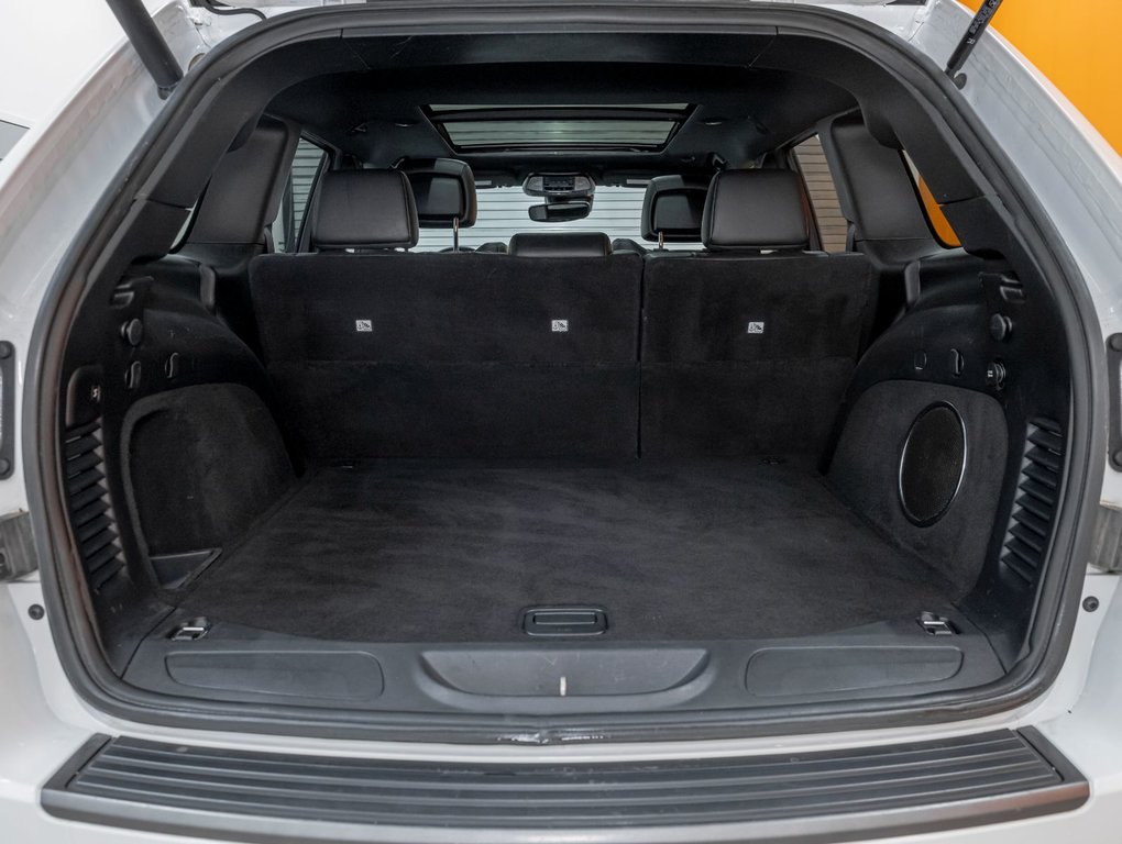 2020 Jeep Grand Cherokee in St-Jérôme, Quebec - 32 - w1024h768px