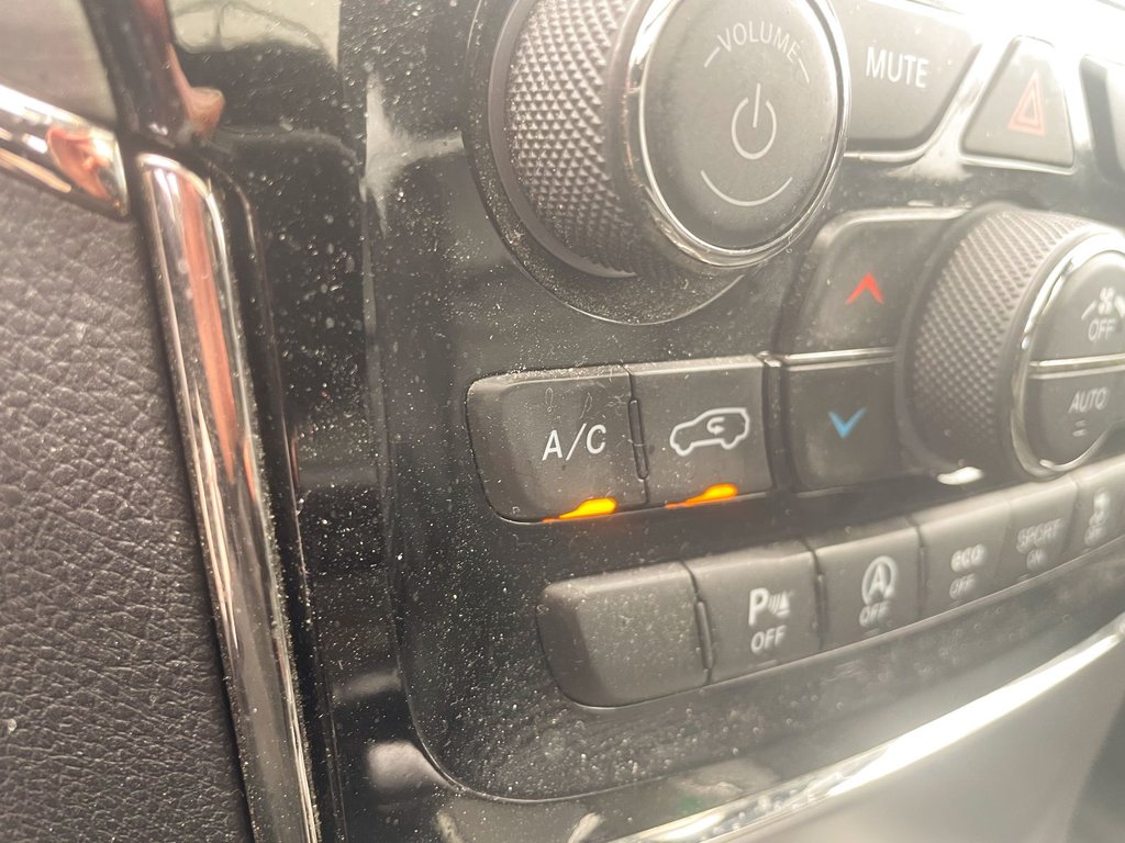 Jeep Grand Cherokee  2020 à St-Jérôme, Québec - 16 - w1024h768px