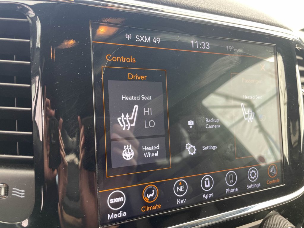 2020 Jeep Grand Cherokee in St-Jérôme, Quebec - 13 - w1024h768px