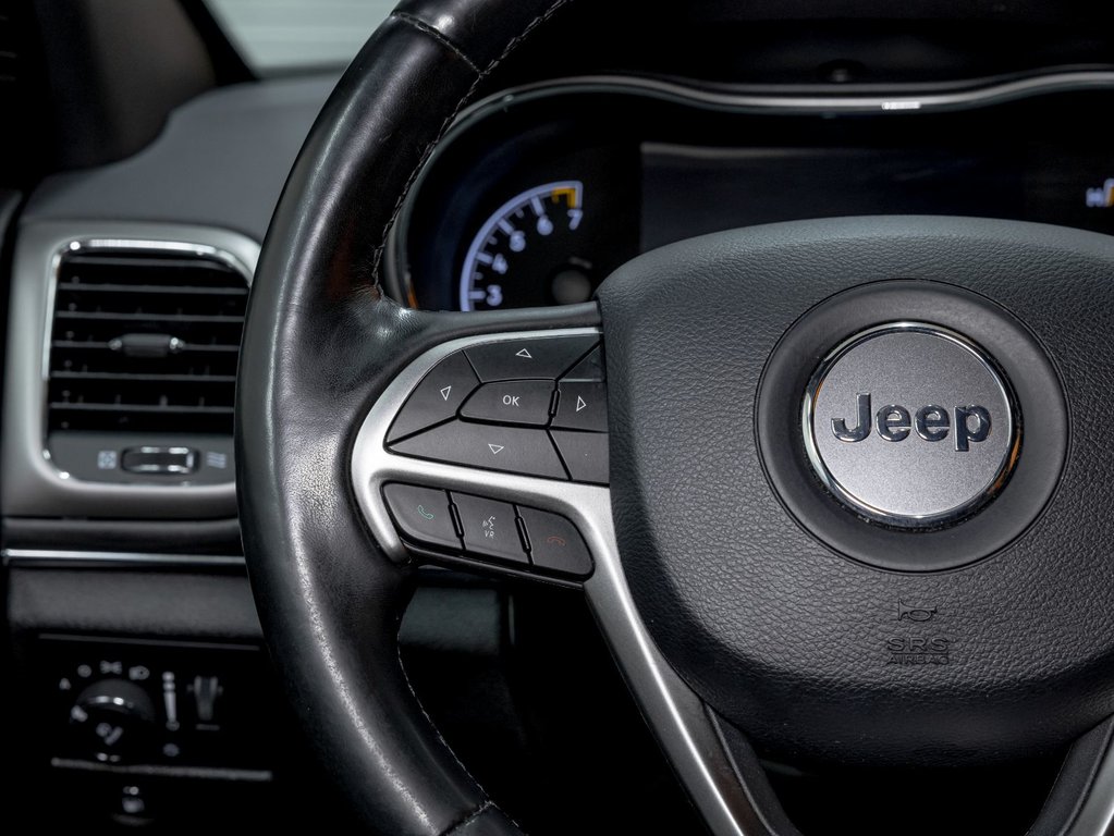 2020 Jeep Grand Cherokee in St-Jérôme, Quebec - 14 - w1024h768px