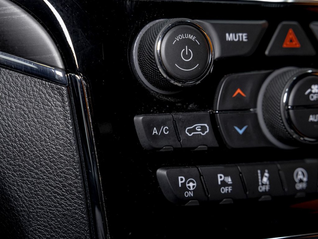 2020 Jeep Grand Cherokee in St-Jérôme, Quebec - 21 - w1024h768px