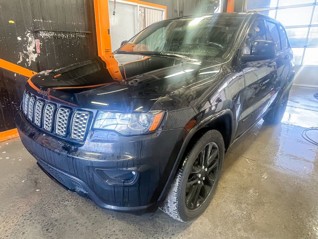 2021 Jeep Grand Cherokee in St-Jérôme, Quebec - 1 - w1024h768px