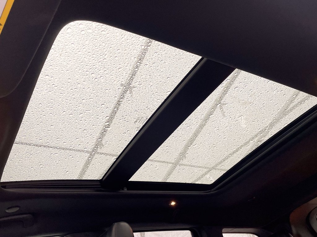 2021 Jeep Grand Cherokee in St-Jérôme, Quebec - 3 - w1024h768px
