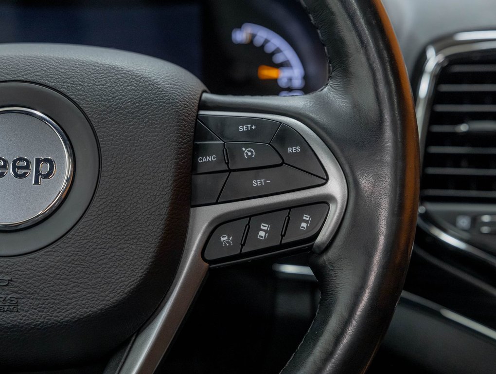 2021 Jeep Grand Cherokee in St-Jérôme, Quebec - 16 - w1024h768px