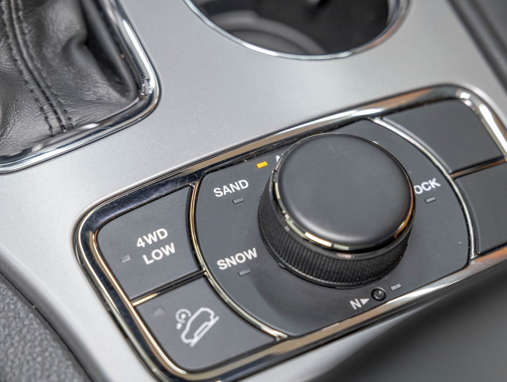 2021 Jeep Grand Cherokee in St-Jérôme, Quebec - 24 - w1024h768px