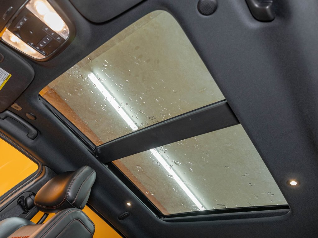 2021 Jeep Grand Cherokee in St-Jérôme, Quebec - 4 - w1024h768px