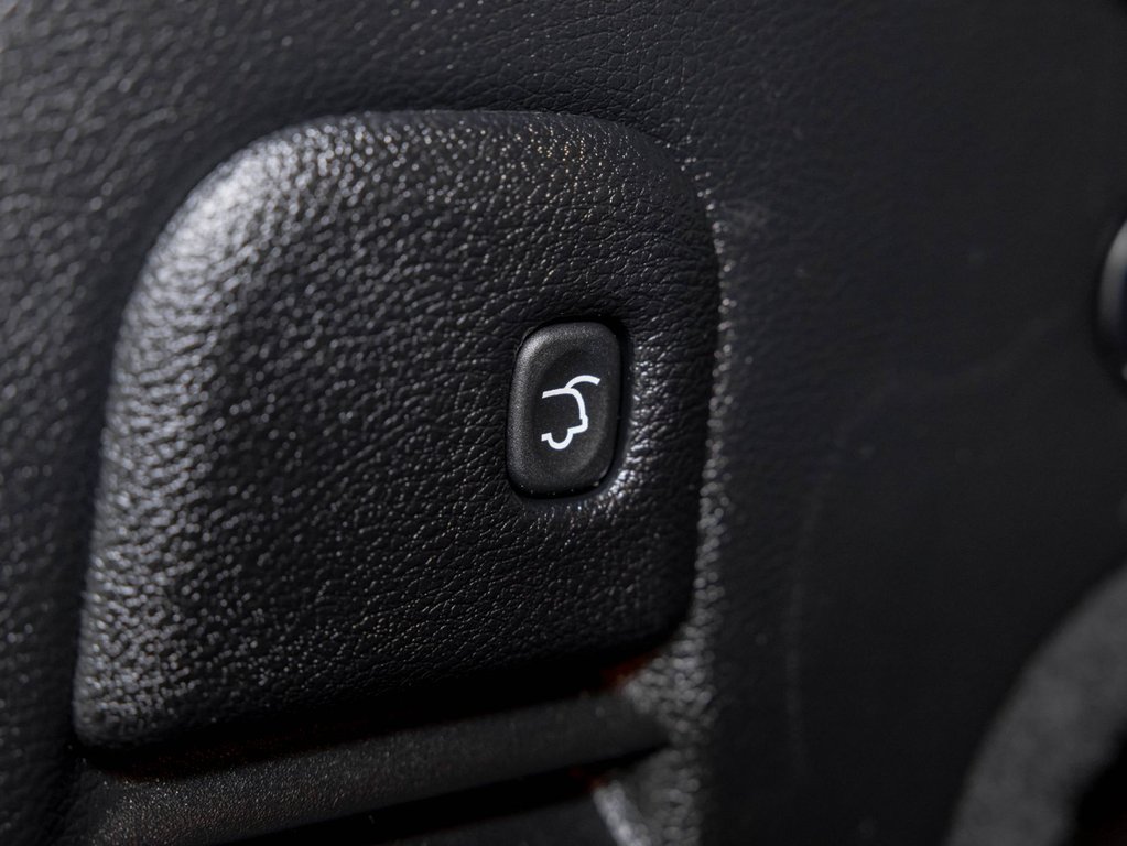 2021 Jeep Grand Cherokee in St-Jérôme, Quebec - 34 - w1024h768px