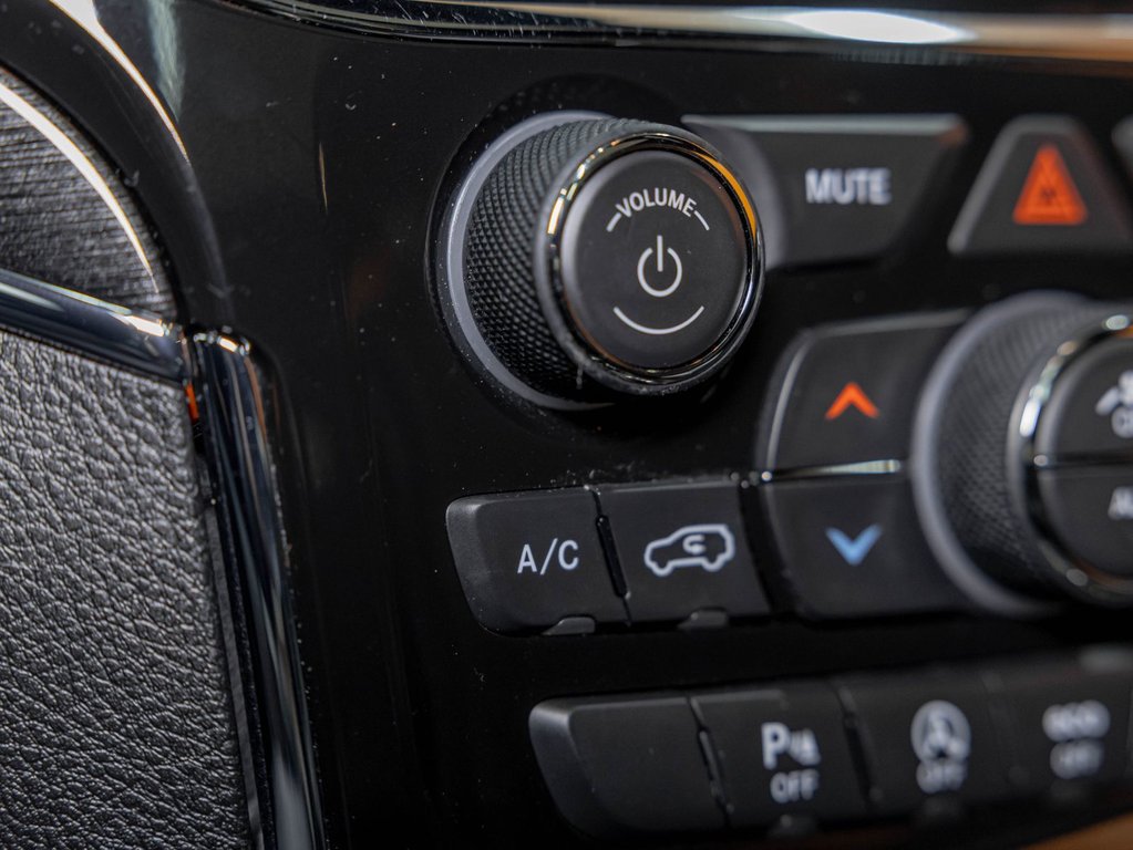 2021 Jeep Grand Cherokee in St-Jérôme, Quebec - 23 - w1024h768px