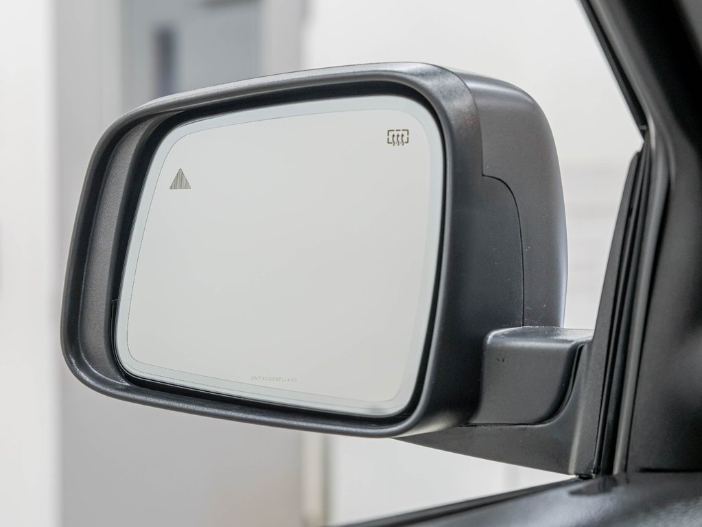 2021 Jeep Grand Cherokee in St-Jérôme, Quebec - 35 - w1024h768px