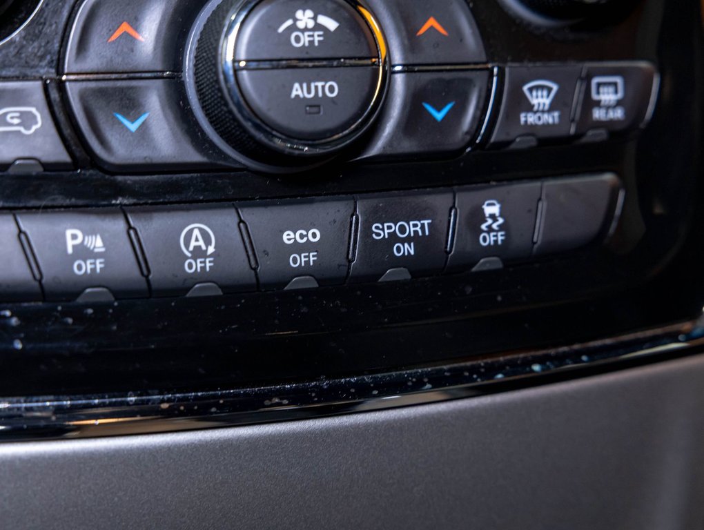 2022 Jeep Grand Cherokee in St-Jérôme, Quebec - 22 - w1024h768px