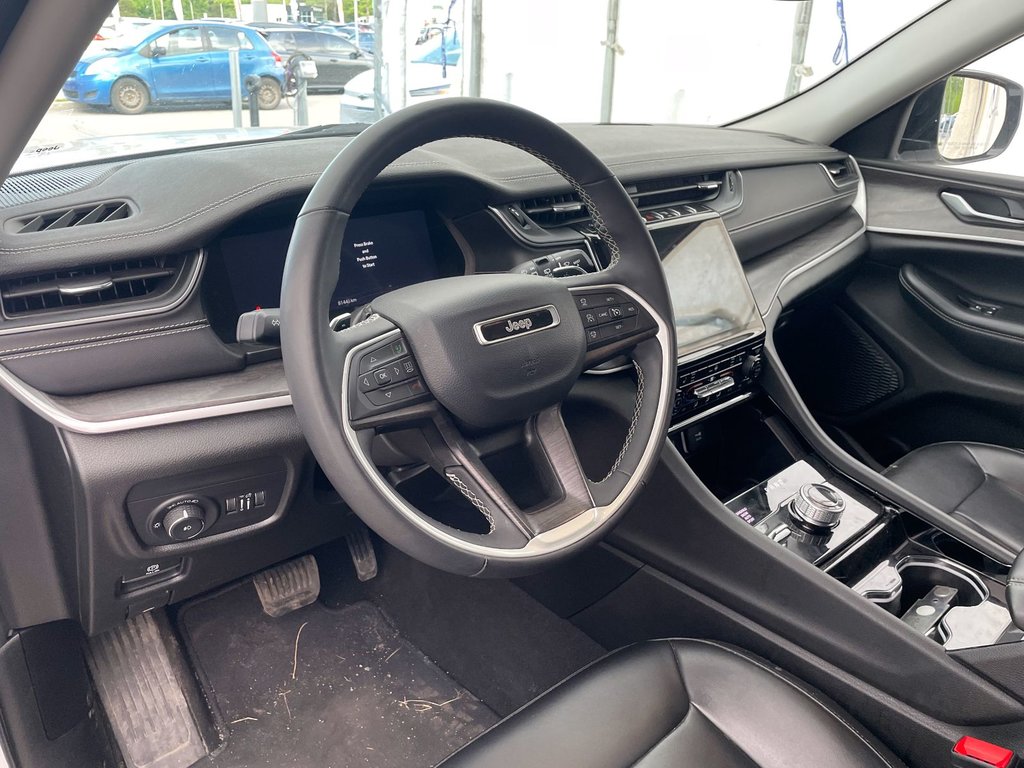 2023 Jeep Grand Cherokee in St-Jérôme, Quebec - 4 - w1024h768px