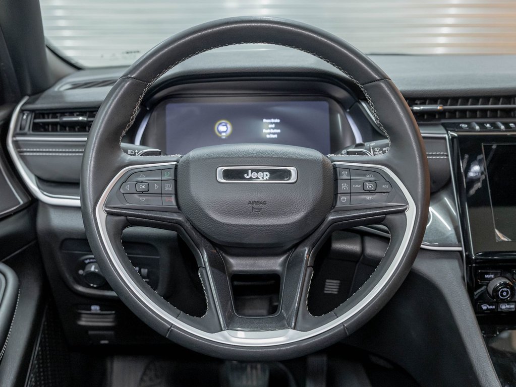 2023 Jeep Grand Cherokee in St-Jérôme, Quebec - 14 - w1024h768px