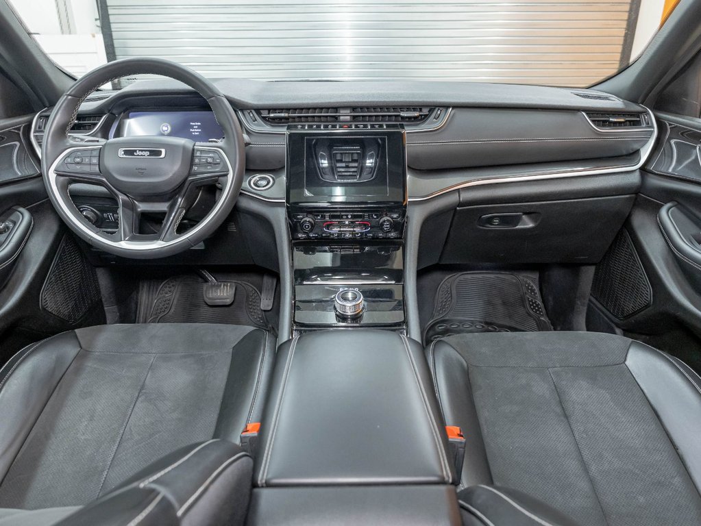 2023 Jeep Grand Cherokee in St-Jérôme, Quebec - 12 - w1024h768px