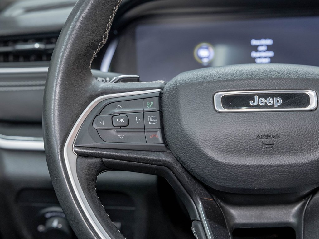 2023 Jeep Grand Cherokee in St-Jérôme, Quebec - 15 - w1024h768px