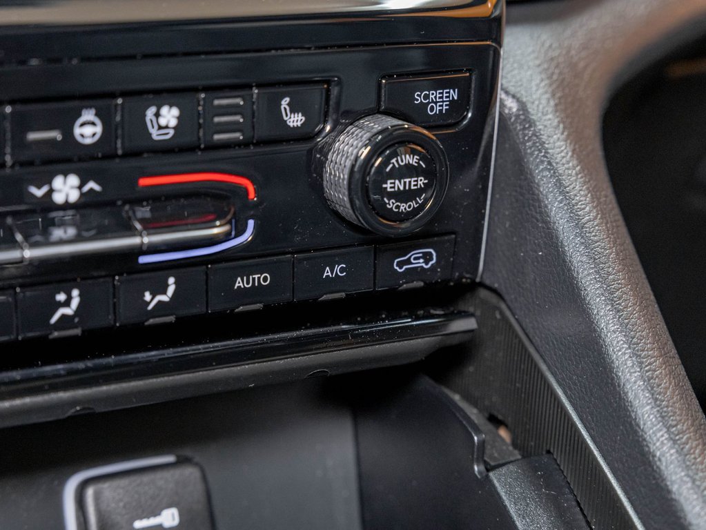 2024 Jeep Grand Cherokee in St-Jérôme, Quebec - 23 - w1024h768px