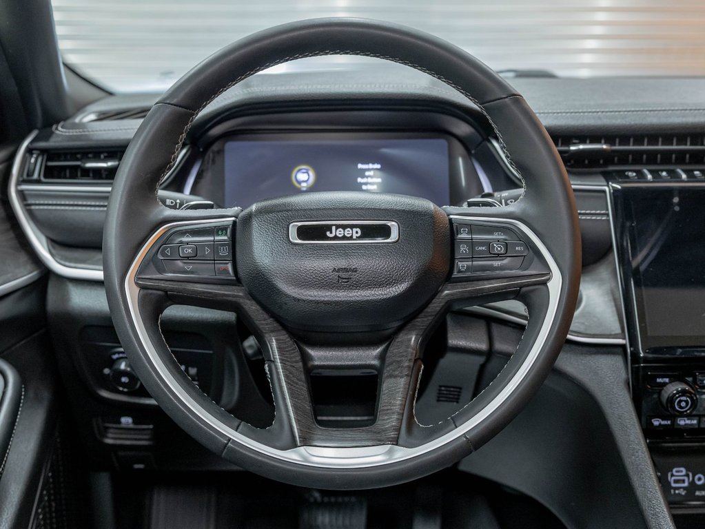 2024 Jeep Grand Cherokee in St-Jérôme, Quebec - 14 - w1024h768px