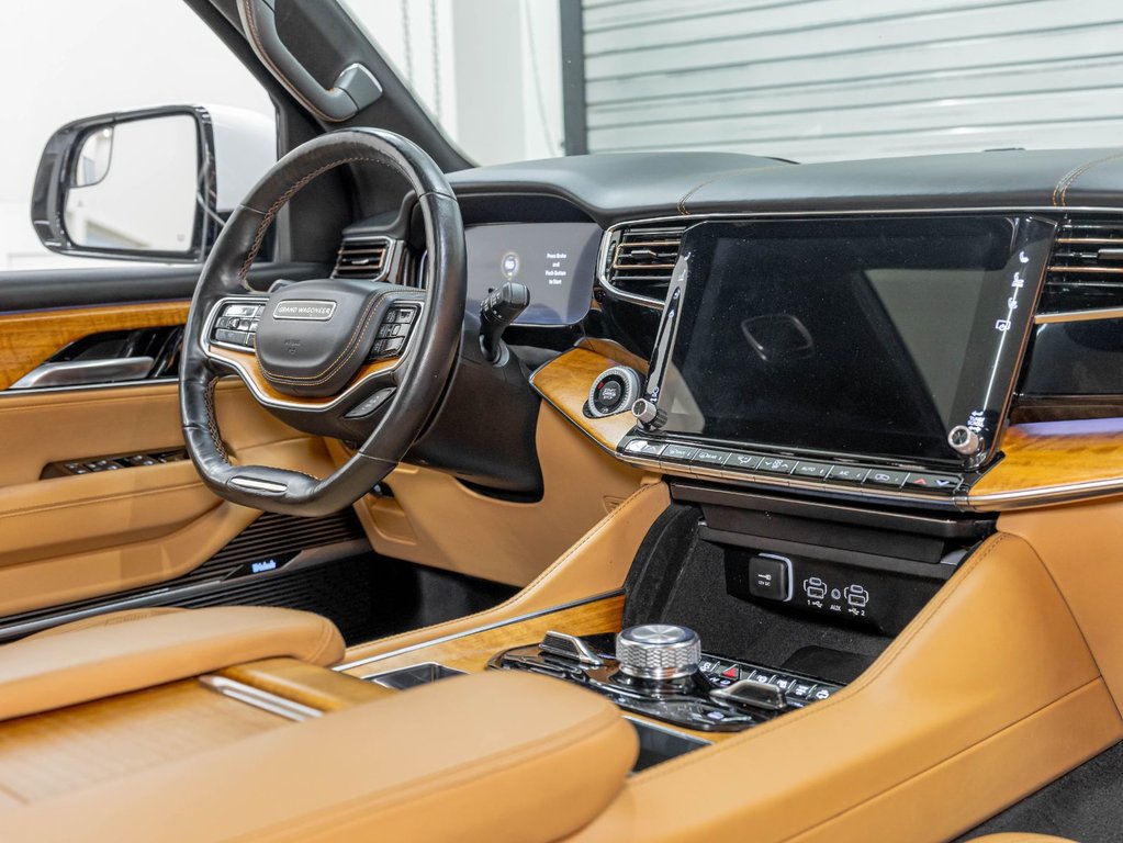 Jeep Grand Wagoneer  2022 à St-Jérôme, Québec - 30 - w1024h768px
