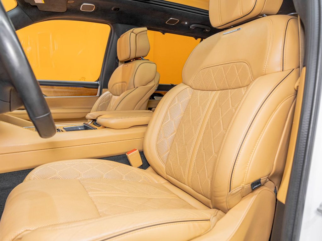 Jeep Grand Wagoneer  2022 à St-Jérôme, Québec - 11 - w1024h768px