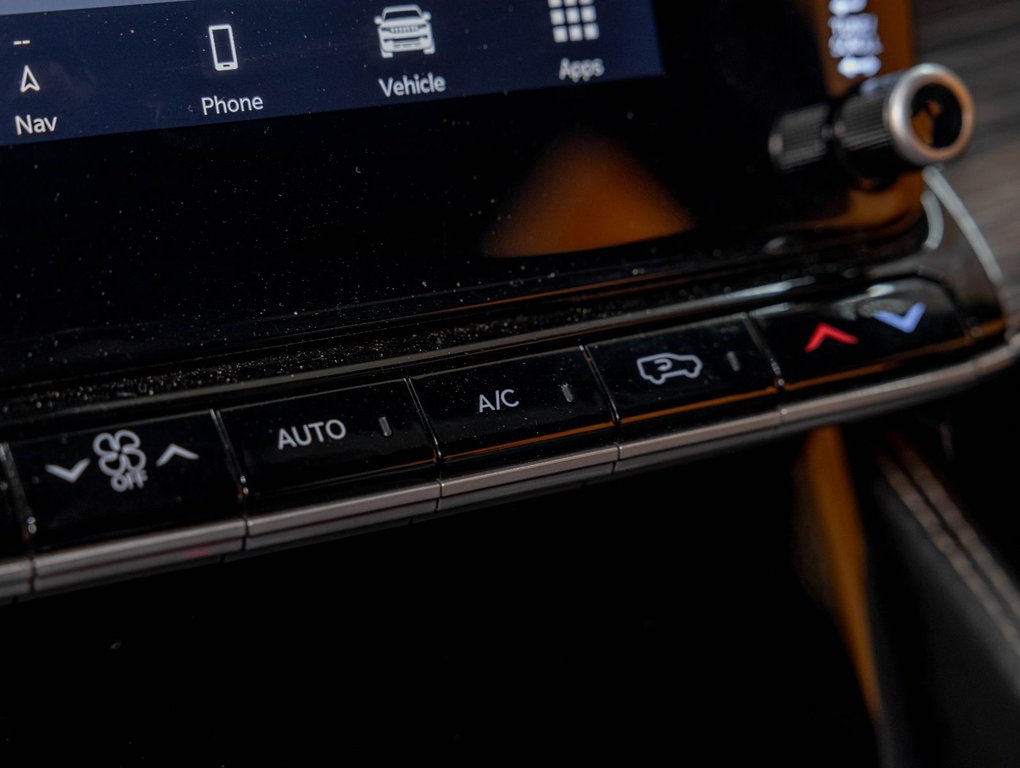 2022 Jeep Wagoneer in St-Jérôme, Quebec - 23 - w1024h768px