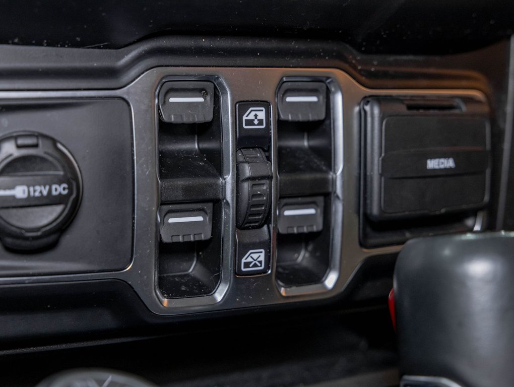Jeep Wrangler 4xe  2021 à St-Jérôme, Québec - 23 - w1024h768px