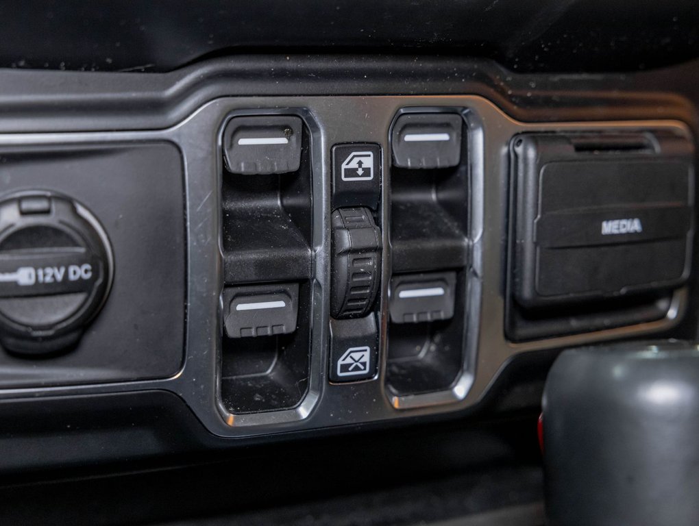 Jeep Wrangler 4xe  2021 à St-Jérôme, Québec - 26 - w1024h768px
