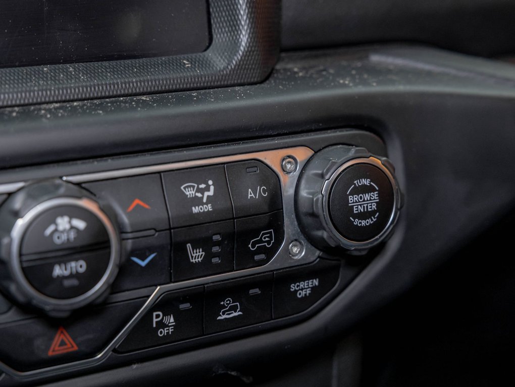 2021 Jeep Wrangler 4xe in St-Jérôme, Quebec - 22 - w1024h768px