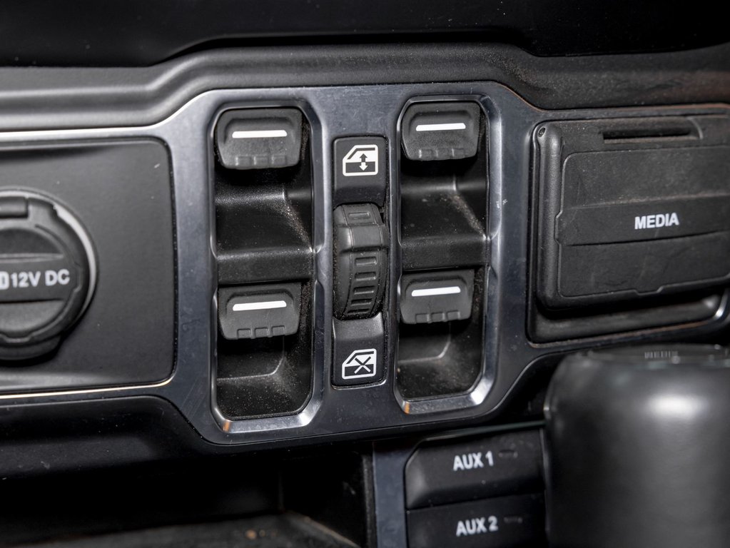2022 Jeep Wrangler 4xe in St-Jérôme, Quebec - 27 - w1024h768px