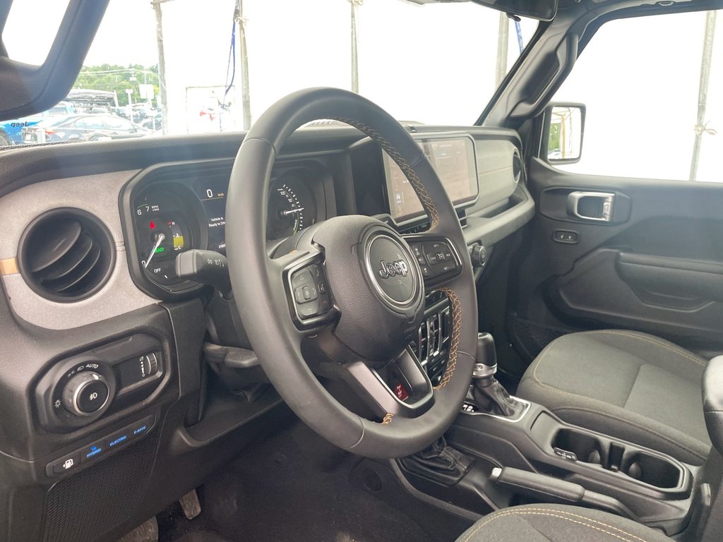 Jeep Wrangler 4xe  2024 à St-Jérôme, Québec - 3 - w1024h768px
