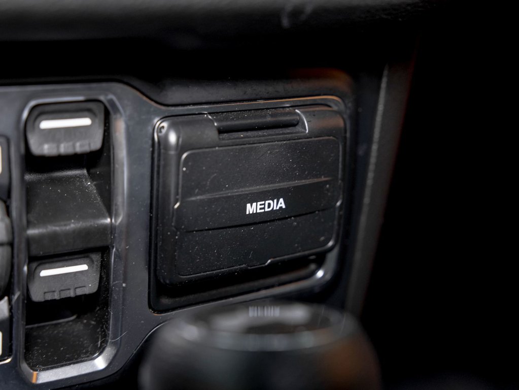 Jeep Wrangler 4xe  2024 à St-Jérôme, Québec - 23 - w1024h768px