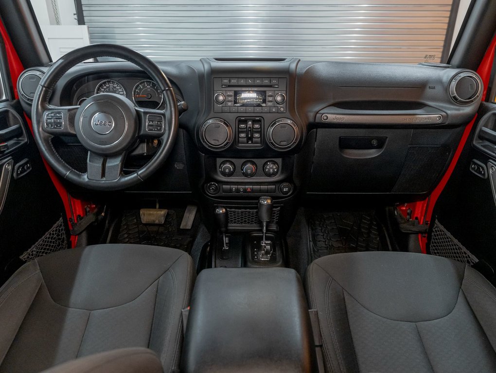 Jeep WRANGLER JK UNLIMITED  2018 à St-Jérôme, Québec - 10 - w1024h768px