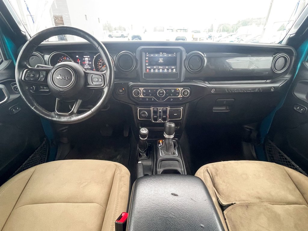 2020 Jeep Wrangler Unlimited in St-Jérôme, Quebec - 10 - w1024h768px
