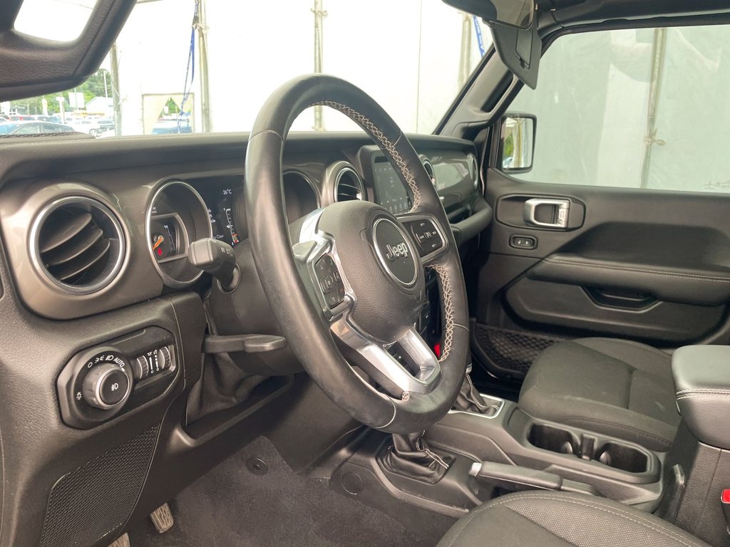 Jeep Wrangler Unlimited  2020 à St-Jérôme, Québec - 3 - w1024h768px