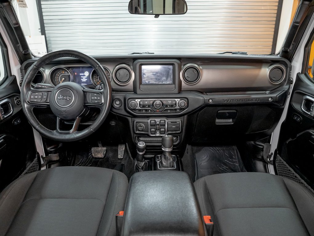 2020 Jeep Wrangler Unlimited in St-Jérôme, Quebec - 11 - w1024h768px