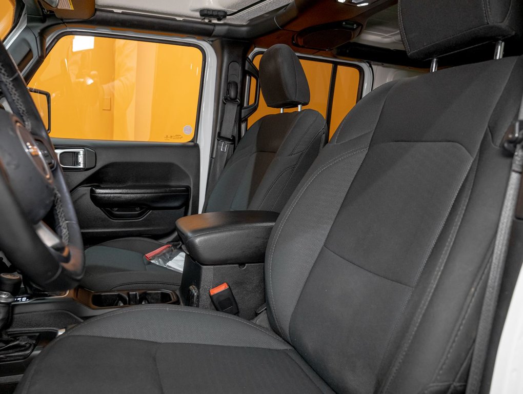 2020 Jeep Wrangler Unlimited in St-Jérôme, Quebec - 10 - w1024h768px