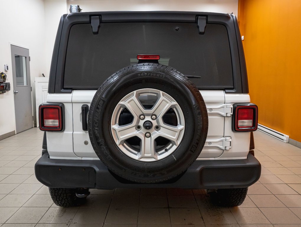 2020 Jeep Wrangler Unlimited in St-Jérôme, Quebec - 6 - w1024h768px