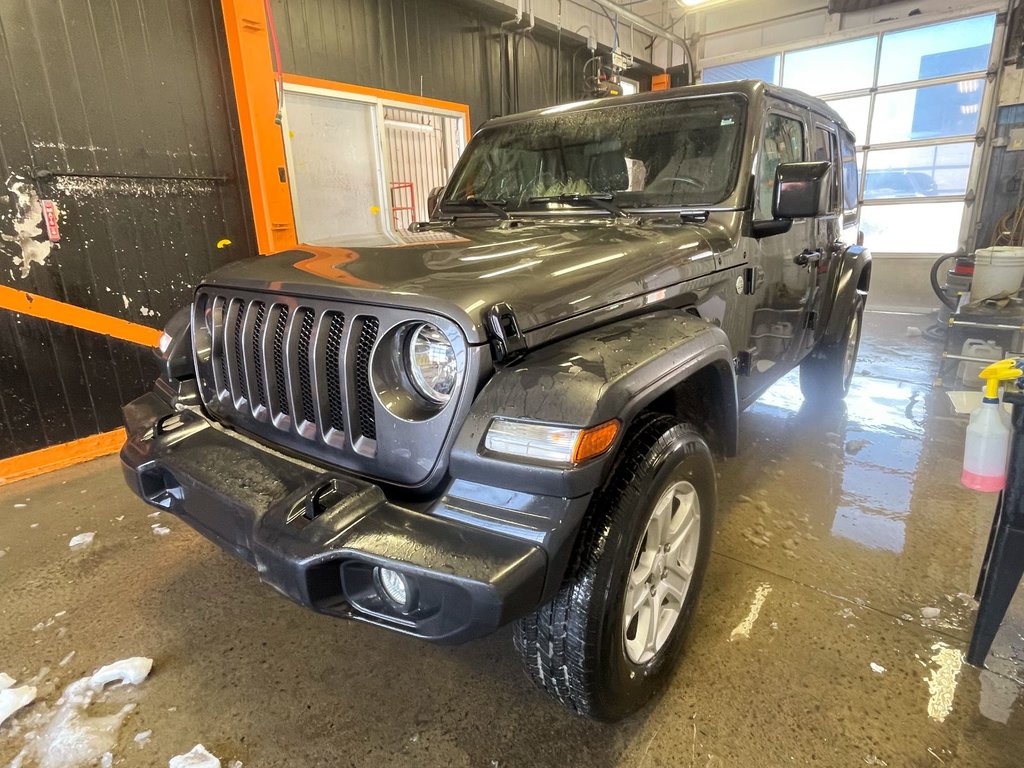 Jeep Wrangler  2021 à St-Jérôme, Québec - 1 - w1024h768px