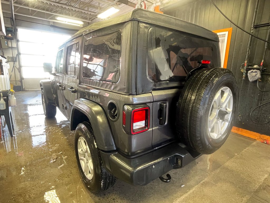 Jeep Wrangler  2021 à St-Jérôme, Québec - 5 - w1024h768px