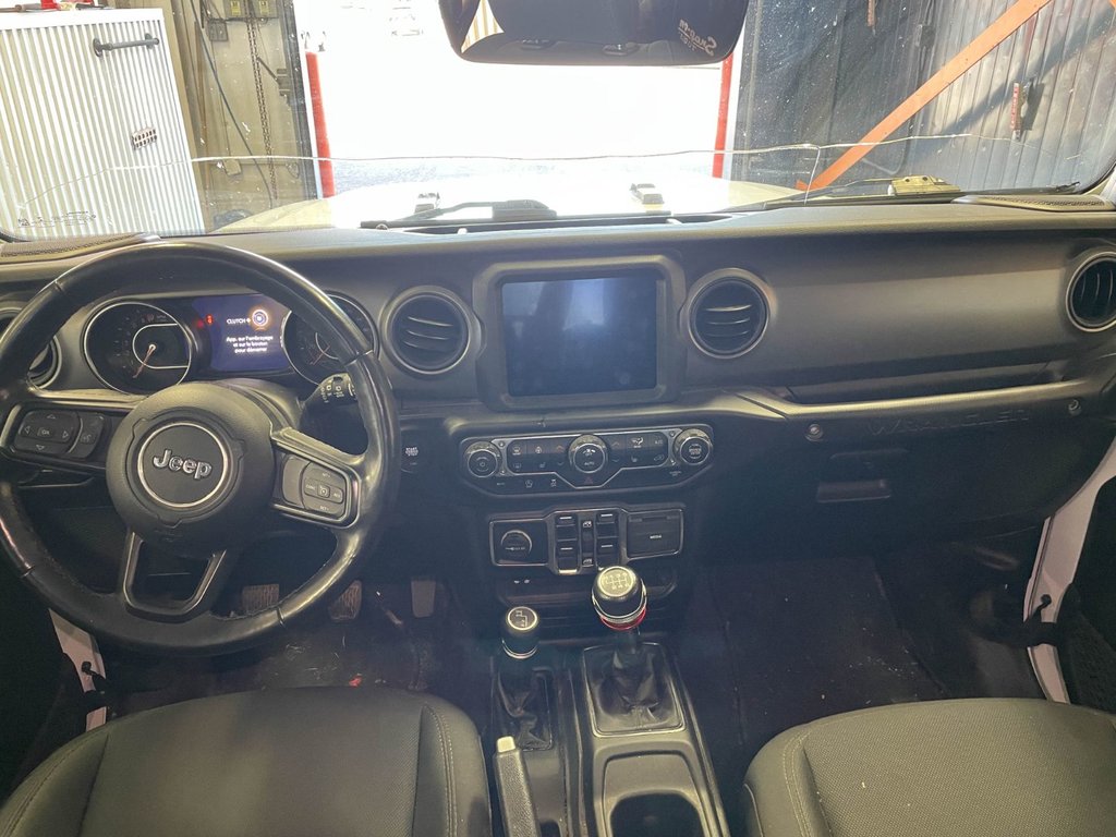 2022 Jeep Wrangler in St-Jérôme, Quebec - 12 - w1024h768px