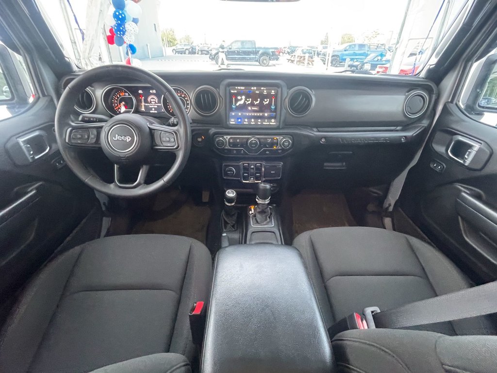2023 Jeep Wrangler in St-Jérôme, Quebec - 12 - w1024h768px